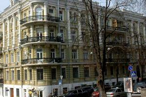коммерческая по адресу Лютеранская ул.