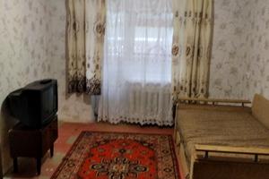 комната по адресу Василя Сухомлинського, 15