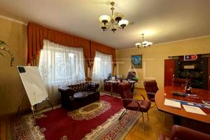 комерційна за адресою Київ, Загорівська вул. (Багговутівська), 17
