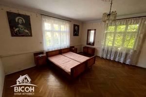 будинок за адресою Франка Івана, 28