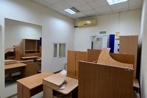 комерційна за адресою Кловський узвіз, 4