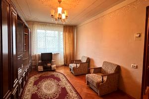 квартира за адресою Симоненка вул., 1