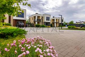 дом по адресу Апрельская ул.