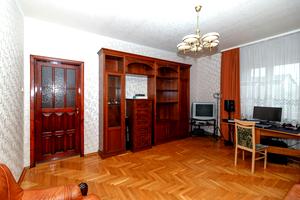 будинок за адресою Польова вул.