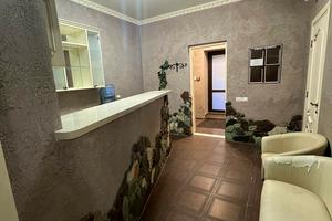 комерційна за адресою Київ, Петра Калнишевського вул. (Михайла Майорова), 7