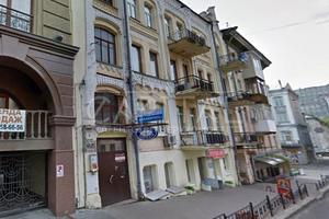 коммерческая по адресу Паторжинського, 4