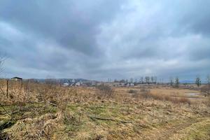 участок по адресу Шкільна
