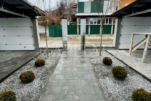 дом по адресу Листопадная ул.