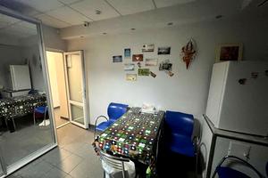 комерційна за адресою Новорічна вул., 73