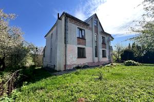 будинок за адресою Прибережна, 8