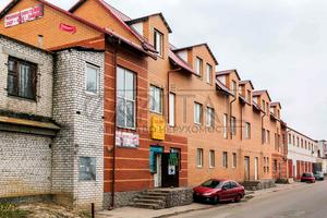 комерційна за адресою Робоча вул., 2А