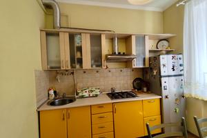 квартира за адресою Базарна вул., 66