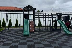 будинок за адресою Центральна вул., 75