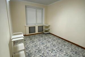 комерційна за адресою Володимира Івасюка просп. (Героїв Сталінграду), 20