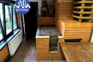 коммерческая по адресу Вижницька, 1