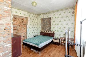 дом по адресу Центральна, 1