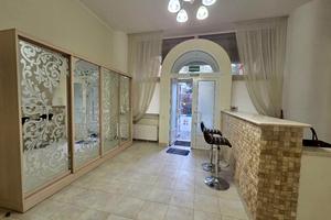 комерційна за адресою Старонаводницька вул., 4-В