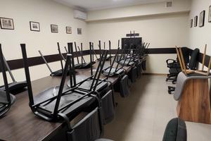 комерційна за адресою Леонтовича вул. (Бєлінського), 4