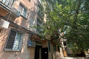 квартира за адресою 10 Квітня вул., 8