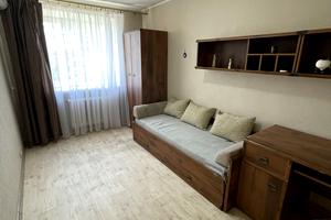 квартира за адресою Кирила Синельникова вул., 7