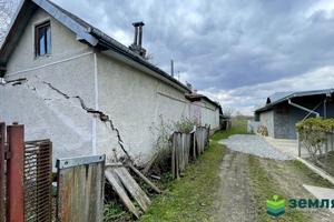 будинок за адресою с. Підпечери, Івана Франка вул., 103