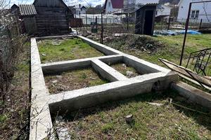 будинок за адресою Вишнева, 68