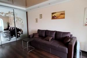 квартира за адресою Дмитра Яворницького просп. (Карла Маркса), 7