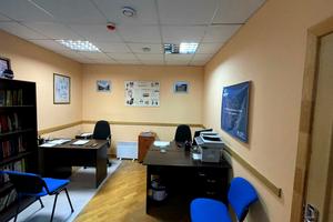 комерційна за адресою Леся Курбаса просп., 7-Б