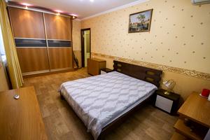 квартира по адресу Академика Филатова ул., 23