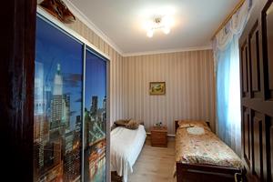 будинок за адресою с. Нові Петрівці, Польова вул.