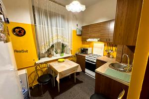 квартира по адресу Верховинная ул., 38/9