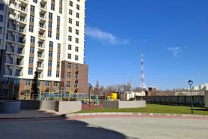 комерційна за адресою Краснова вул., 1-Б