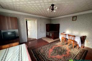 будинок за адресою с. Підпечери, Зарічанська, 3