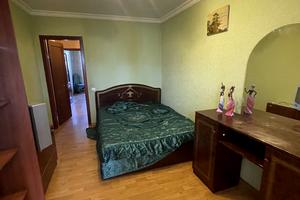 квартира за адресою Запорізька вул., 4