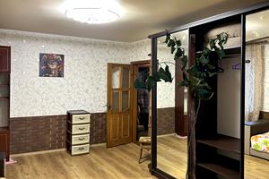 квартира за адресою Академіка Корольова вул., 80б