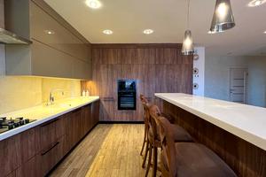 квартира за адресою Залізнична вул., 7