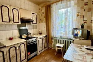 квартира за адресою Платонова бульв. (Королеви Анни), 26