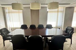комерційна за адресою майдан Незалежності пл., 2