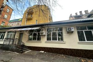 коммерческая по адресу Антоновича ул. (Горького), 25В