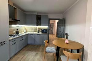 квартира за адресою Хіміків вул., 28, к.1-6