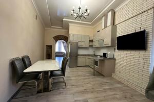 квартира по адресу Ивана Франко ул., 104
