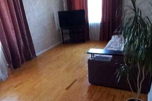 квартира по адресу Строителей ул., 8