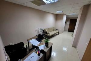 комерційна за адресою Дніпро, Королеви Єлизавети ІІ вул. (Глинки), 2