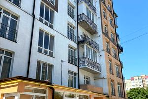 квартира за адресою Панаса Мирного вул., 19