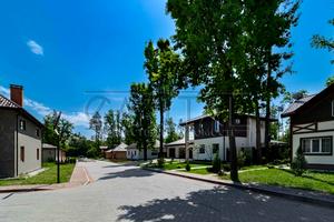 будинок за адресою с. Рославичі, Рославичі