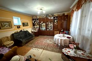 будинок за адресою с. Бакош, Центральна, 32