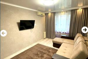 квартира за адресою Незалежності вул. (Титова), 8