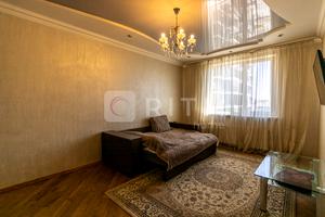 квартира за адресою Хотинська вул., 12