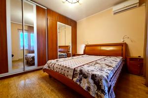 квартира за адресою Ревуцького вул., 44-Б