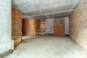 комерційна за адресою Сергія Данченка вул., 28-А